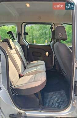 Минивэн Renault Kangoo 2012 в 