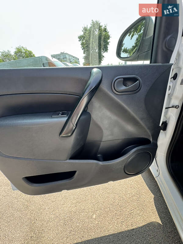 Грузовой фургон Renault Kangoo 2020 в Киеве