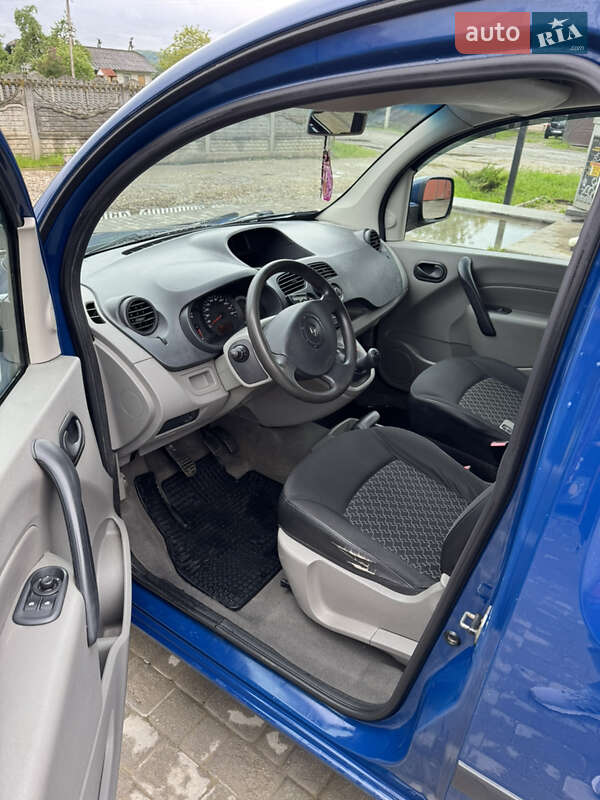 Мінівен Renault Kangoo 2010 в Косові