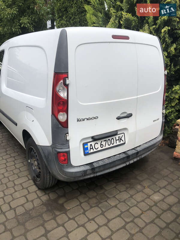 Грузовой фургон Renault Kangoo 2012 в Луцке