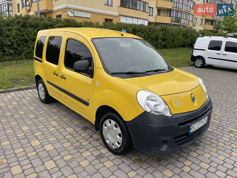 Вантажний фургон Renault Kangoo 2013 в Львові
