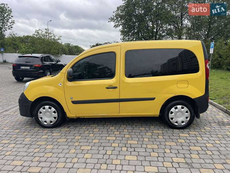 Вантажний фургон Renault Kangoo 2013 в Львові