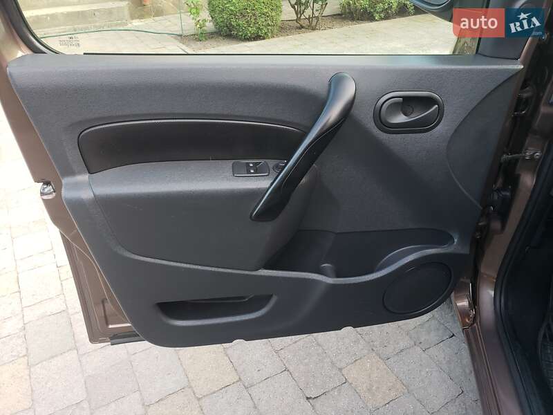 Мінівен Renault Kangoo 2014 в Луцьку