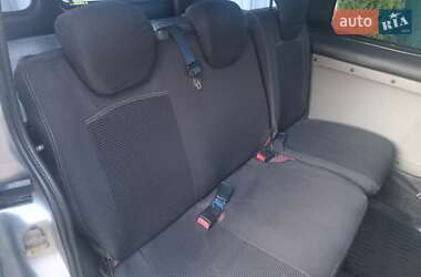 Минивэн Renault Kangoo 2001 в 