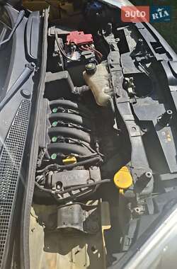 Минивэн Renault Kangoo 2015 в 