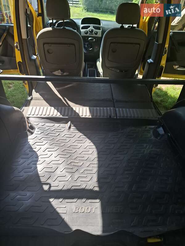 Минивэн Renault Kangoo 2015 в Ужгороде