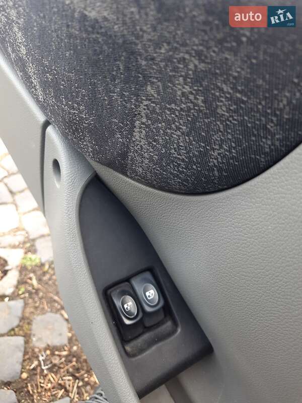 Минивэн Renault Kangoo 2004 в Харькове