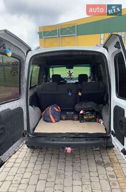 Минивэн Renault Kangoo 2000 в 