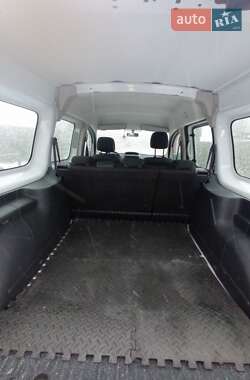 Минивэн Renault Kangoo 2012 в 