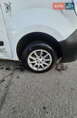 Минивэн Renault Kangoo 2012 в 