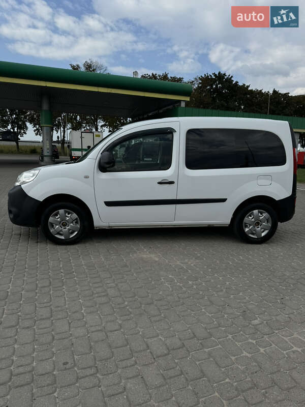 Мінівен Renault Kangoo 2015 в Володимирі