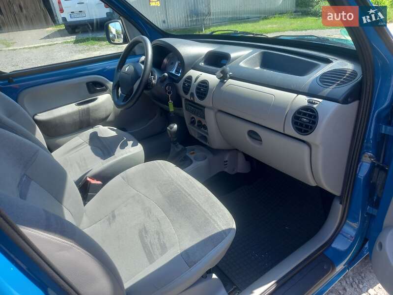 Минивэн Renault Kangoo 2003 в Звенигородке
