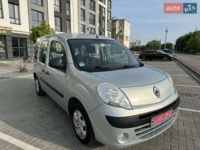 Минивэн Renault Kangoo 2012 в 