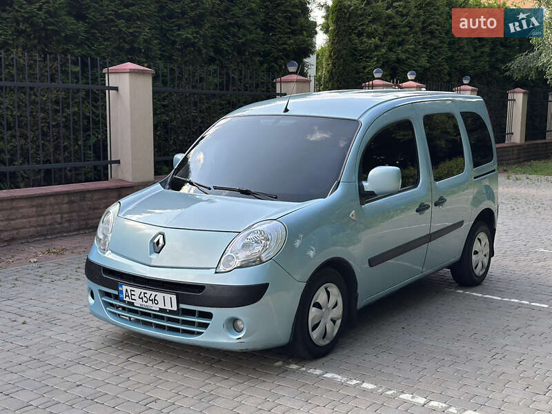 Минивэн Renault Kangoo 2008 в 