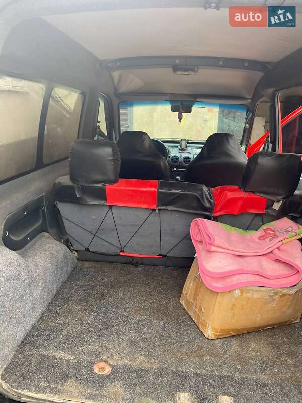 Минивэн Renault Kangoo 2000 в Рожнове