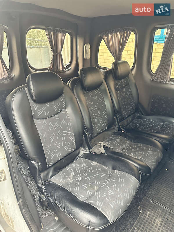 Минивэн Renault Kangoo 2011 в Виннице