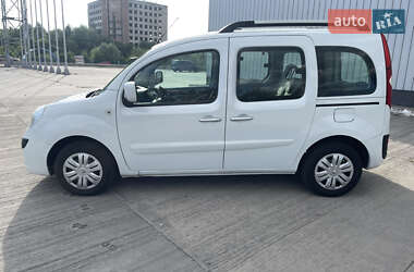 Минивэн Renault Kangoo 2012 в 