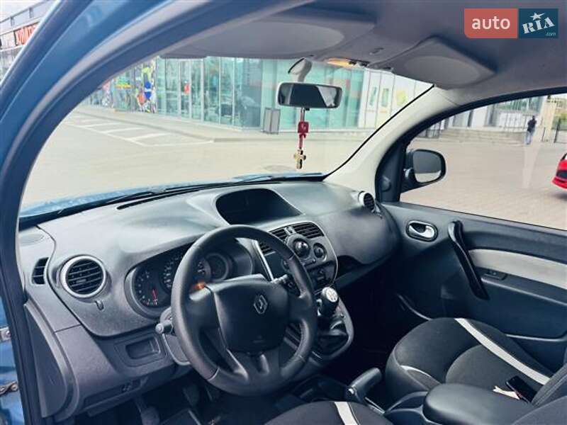 Минивэн Renault Kangoo 2013 в Киеве
