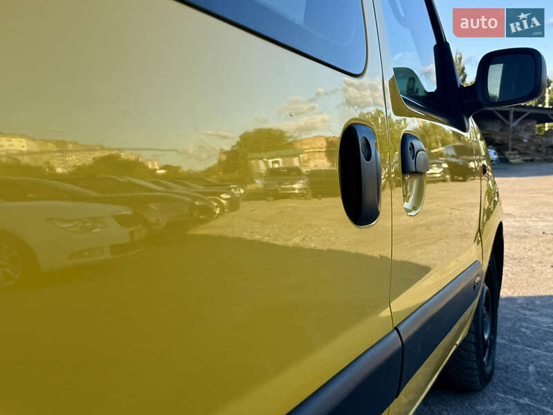 Мінівен Renault Kangoo 2003 в Рівному
