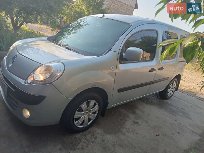 Минивэн Renault Kangoo 2011 в Херсоне