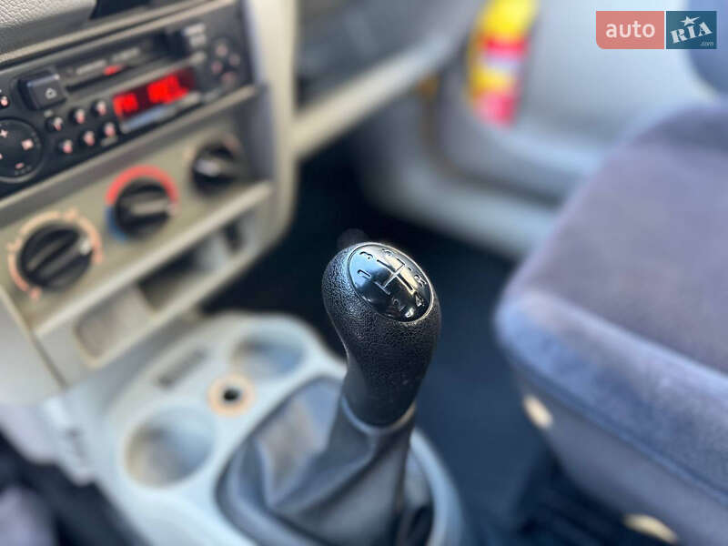 Минивэн Renault Kangoo 2006 в Калуше