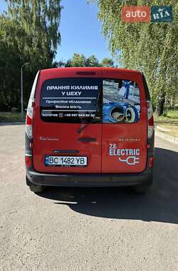 Минивэн Renault Kangoo 2015 в 