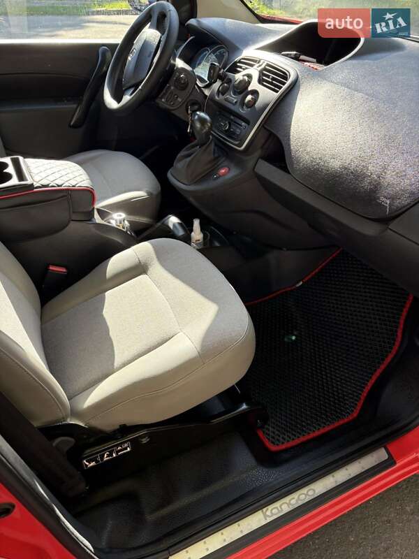 Минивэн Renault Kangoo 2015 в Золочеве