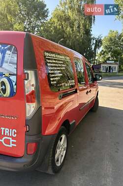 Минивэн Renault Kangoo 2015 в 