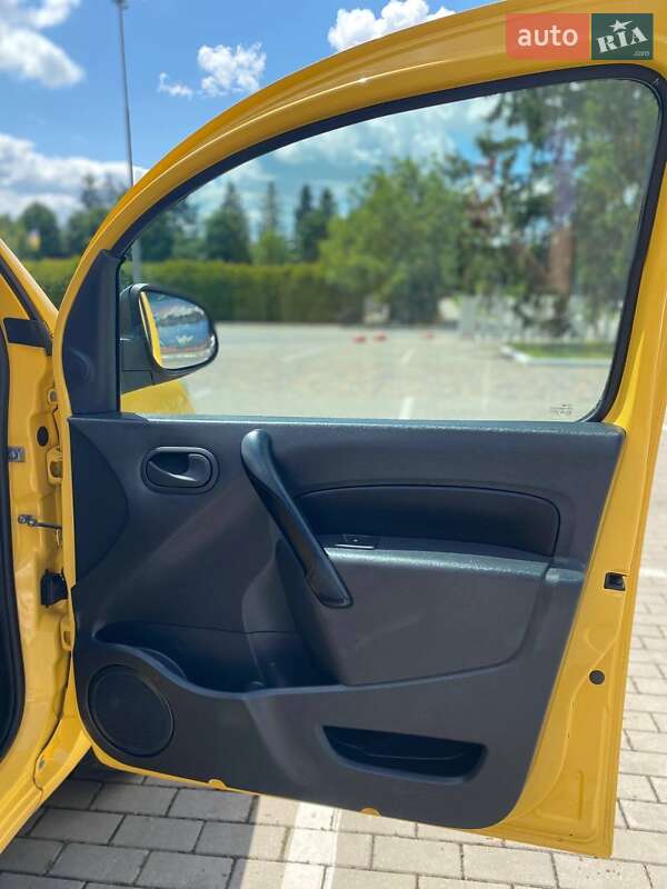 Вантажний фургон Renault Kangoo 2016 в Луцьку
