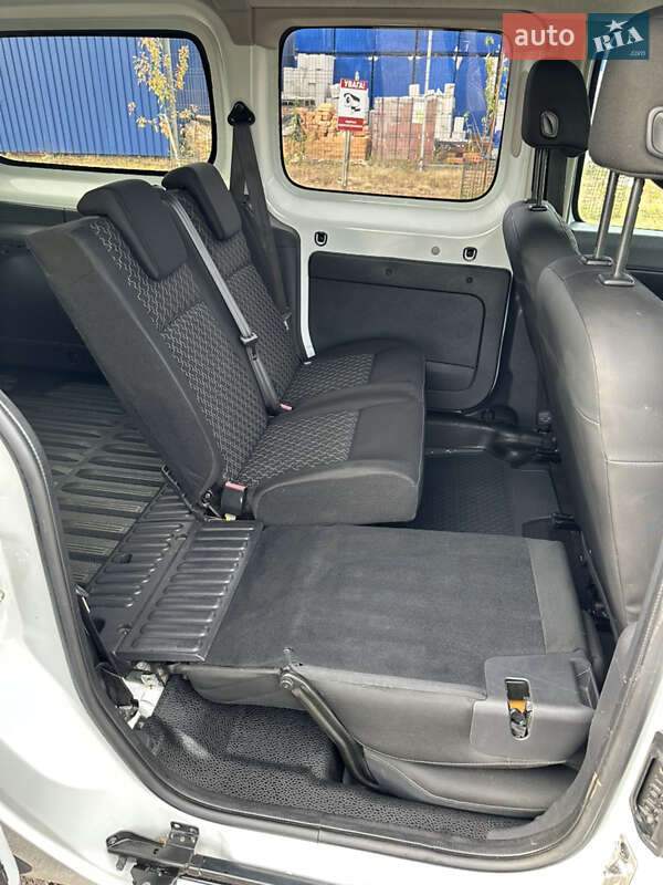 Мінівен Renault Kangoo 2013 в Дрогобичі