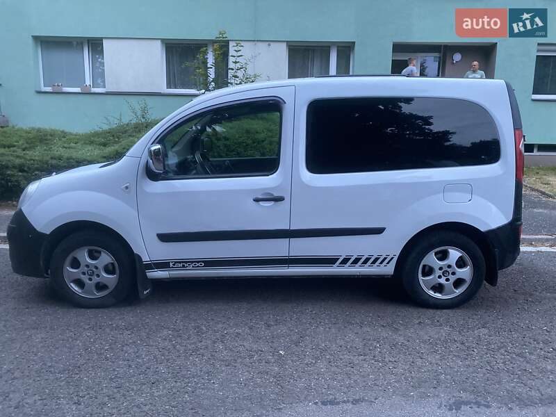 Минивэн Renault Kangoo 2008 в Хусте