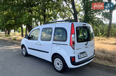 Минивэн Renault Kangoo 2016 в 