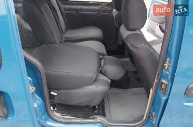 Минивэн Renault Kangoo 2004 в 