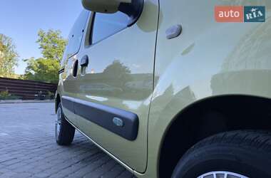 Минивэн Renault Kangoo 2005 в 