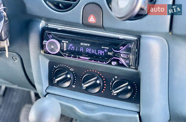 Минивэн Renault Kangoo 2000 в 