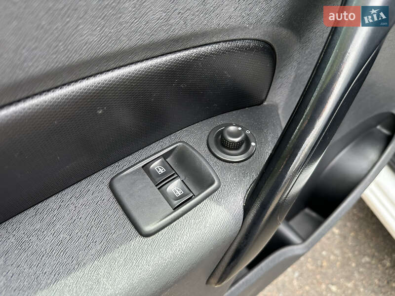 Грузовой фургон Renault Kangoo 2017 в Одессе