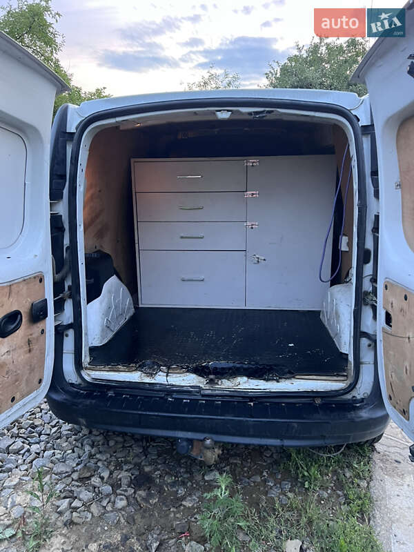 Грузовой фургон Renault Kangoo 2010 в Ужгороде