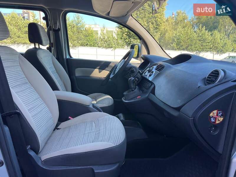 Минивэн Renault Kangoo 2011 в Луцке