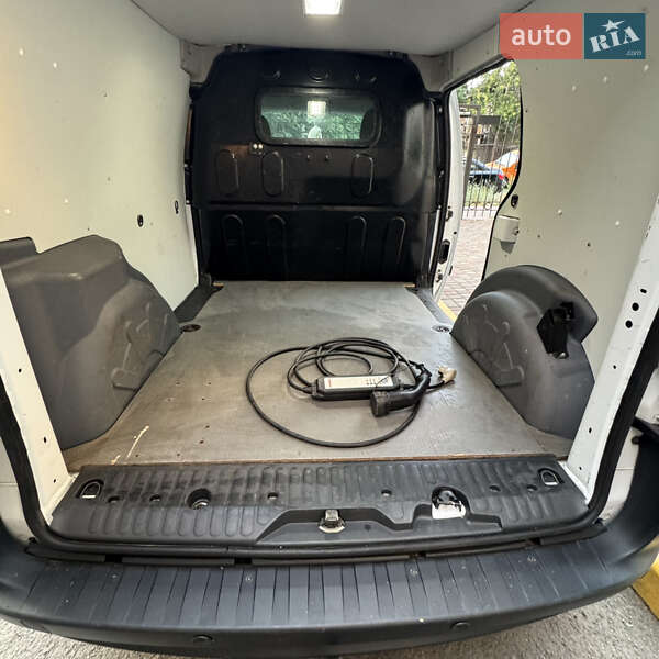 Грузовой фургон Renault Kangoo 2015 в Одессе