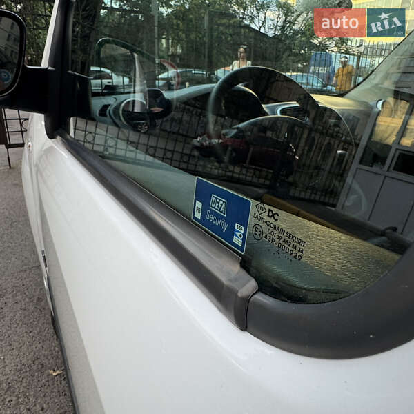 Грузовой фургон Renault Kangoo 2015 в Одессе