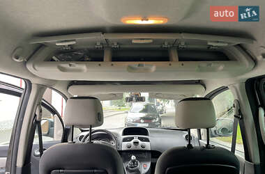 Минивэн Renault Kangoo 2012 в 