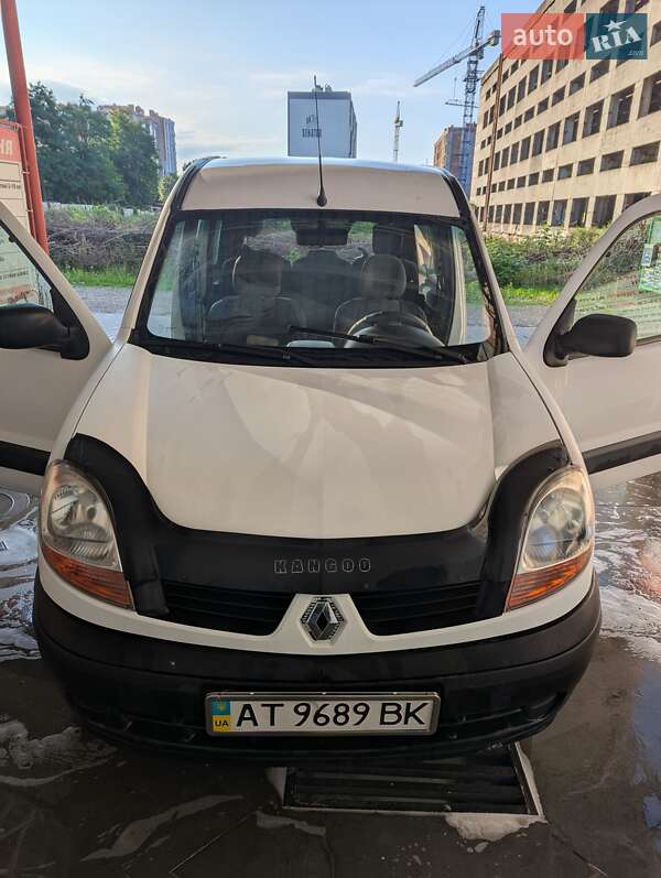 Минивэн Renault Kangoo 2005 в Черновцах