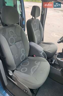 Минивэн Renault Kangoo 2010 в 