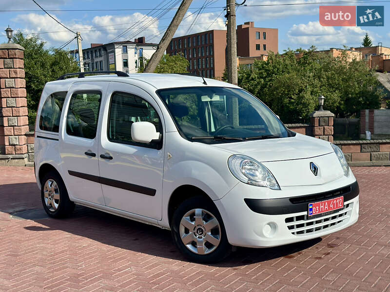 Минивэн Renault Kangoo 2012 в 