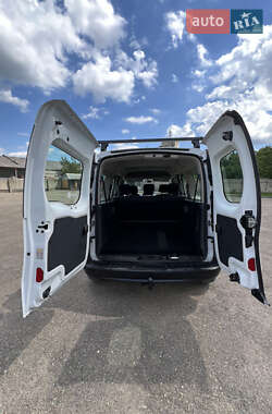 Минивэн Renault Kangoo 2015 в 