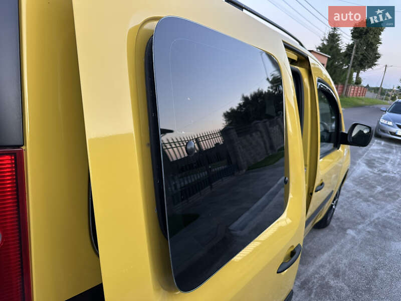 Мінівен Renault Kangoo 2009 в Луцьку
