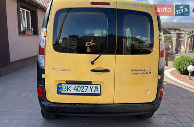 Грузовой фургон Renault Kangoo 2015 в 
