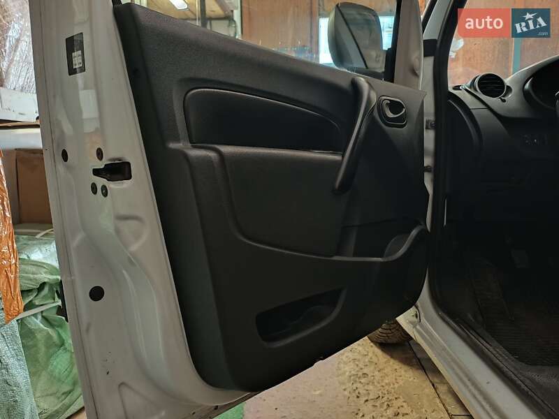 Грузовой фургон Renault Kangoo 2012 в Одессе
