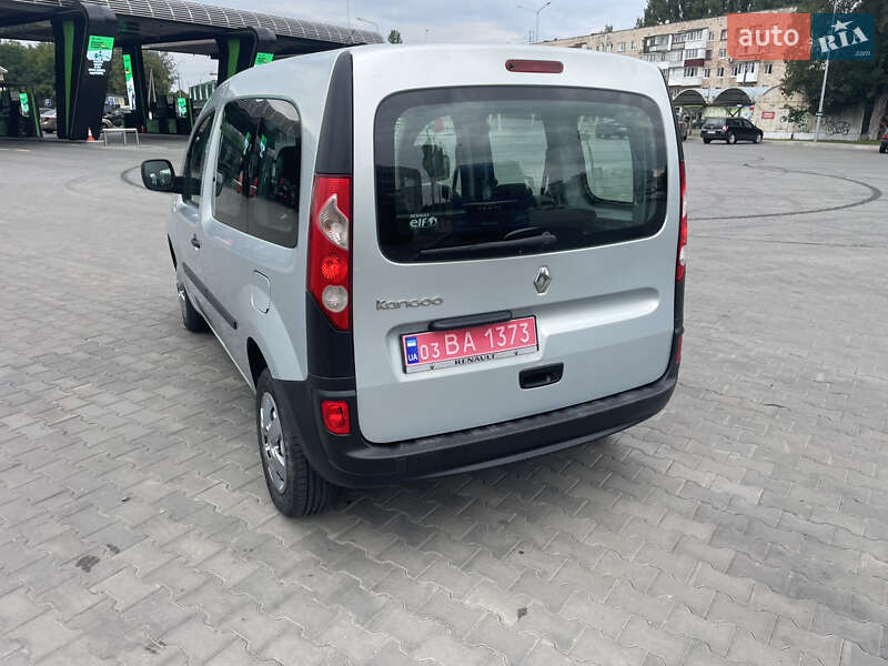 Минивэн Renault Kangoo 2010 в Луцке