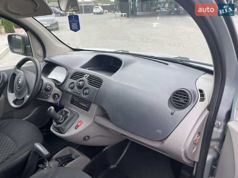Минивэн Renault Kangoo 2010 в Луцке